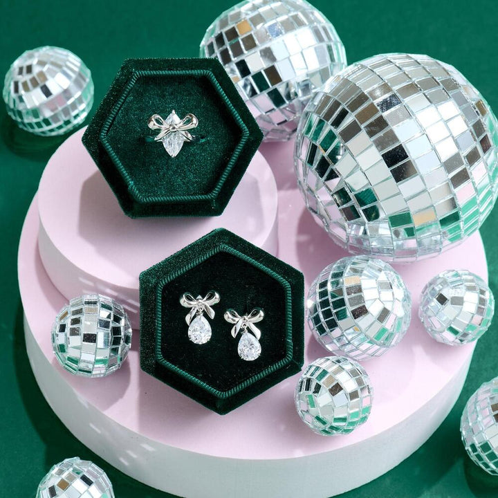 Amelia Scott Bow Ring Clear Cubic Zirconia - Gold or Silver - MococoAmelia ScottAS22TRR90M/WEBRigns