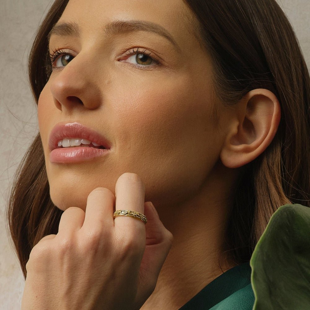 Clogau Annwyl Celtic 4mm Ring - MococoClogauCWED4 - J5051537252757Rings