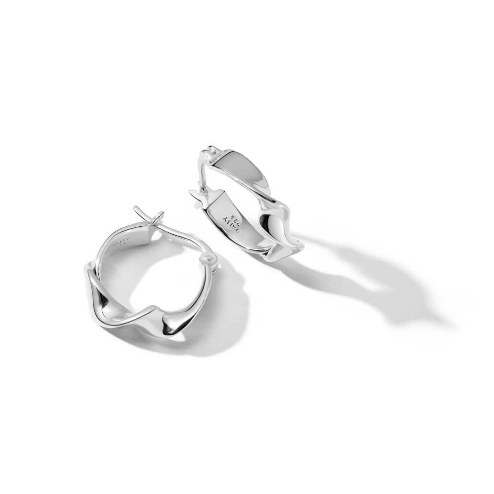Daisy London Silver Estee Lalonde Flow Hoop Earrings - MococoDaisy London5ELE53_SLVEarrings
