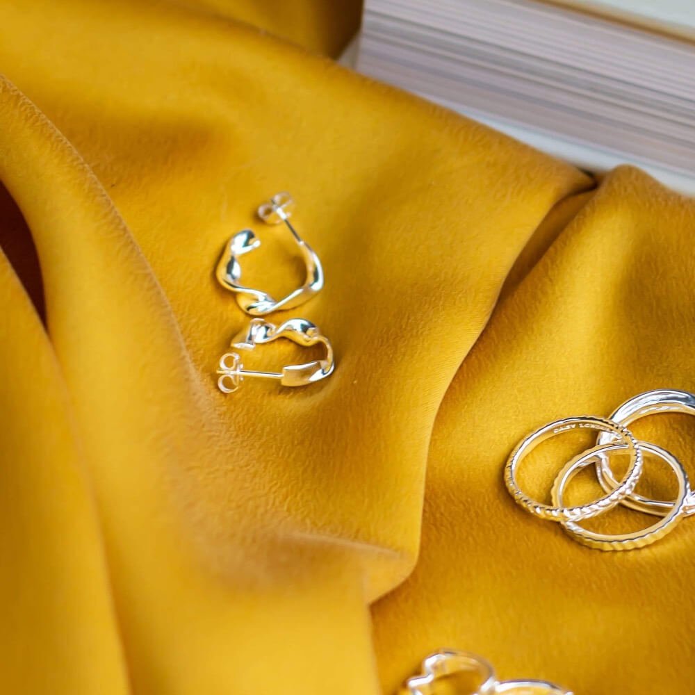 Daisy London Silver Estee Lalonde Flow Midi Hoop Earrings - MococoDaisy London3ELE31_SLVEarrings