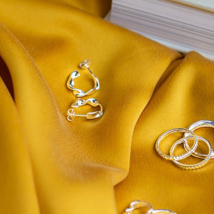 Daisy London Silver Estee Lalonde Flow Midi Hoop Earrings - MococoDaisy London3ELE31_SLVEarrings