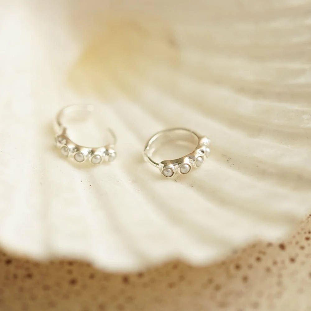 Daisy London Silver Mini Pearl Huggie Earrings - MococoDaisy LondonSE09_SLVEarrings