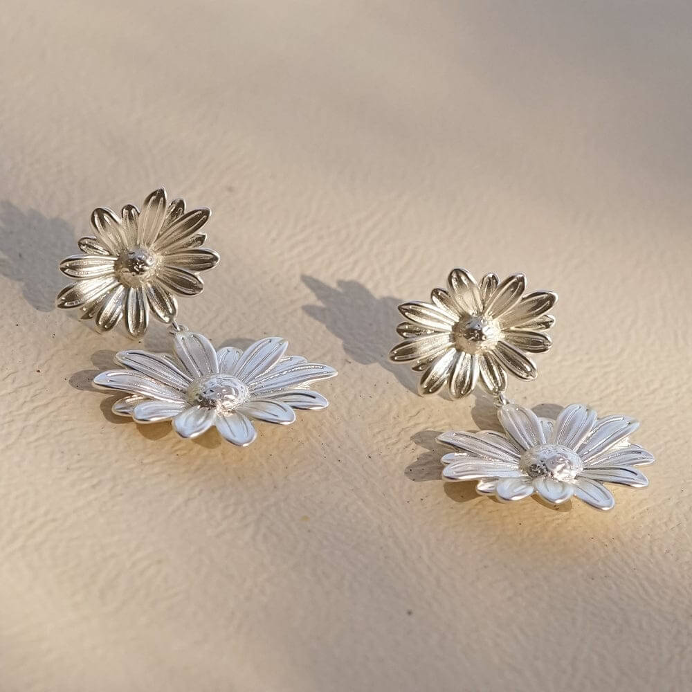 Daisy London Silver Plated Double Daisy Flower Earrings - MococoDaisy LondonDBE06_SLVEarrings