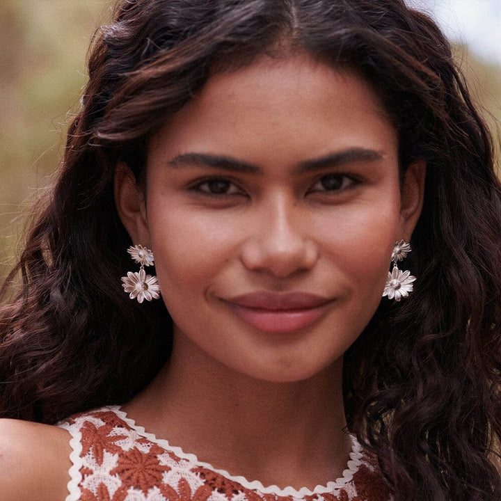 Daisy London Silver Plated Double Daisy Flower Earrings - MococoDaisy LondonDBE06_SLVEarrings