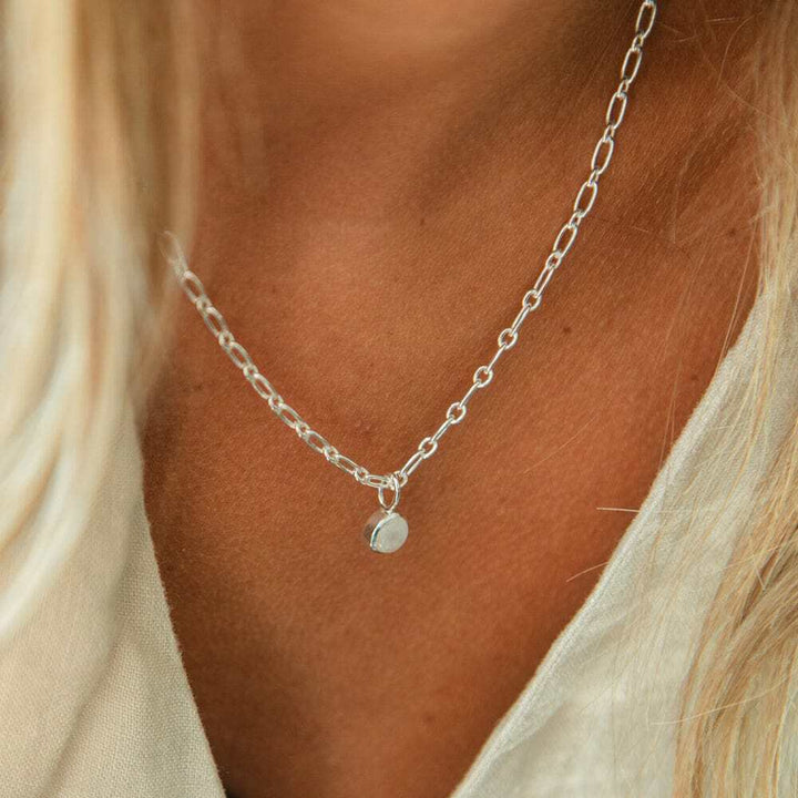 Daisy London Silver Rainbow Moonstone Chunky Healing Stone Necklace - MococoDaisy LondonHN5011_SLVNecklaces