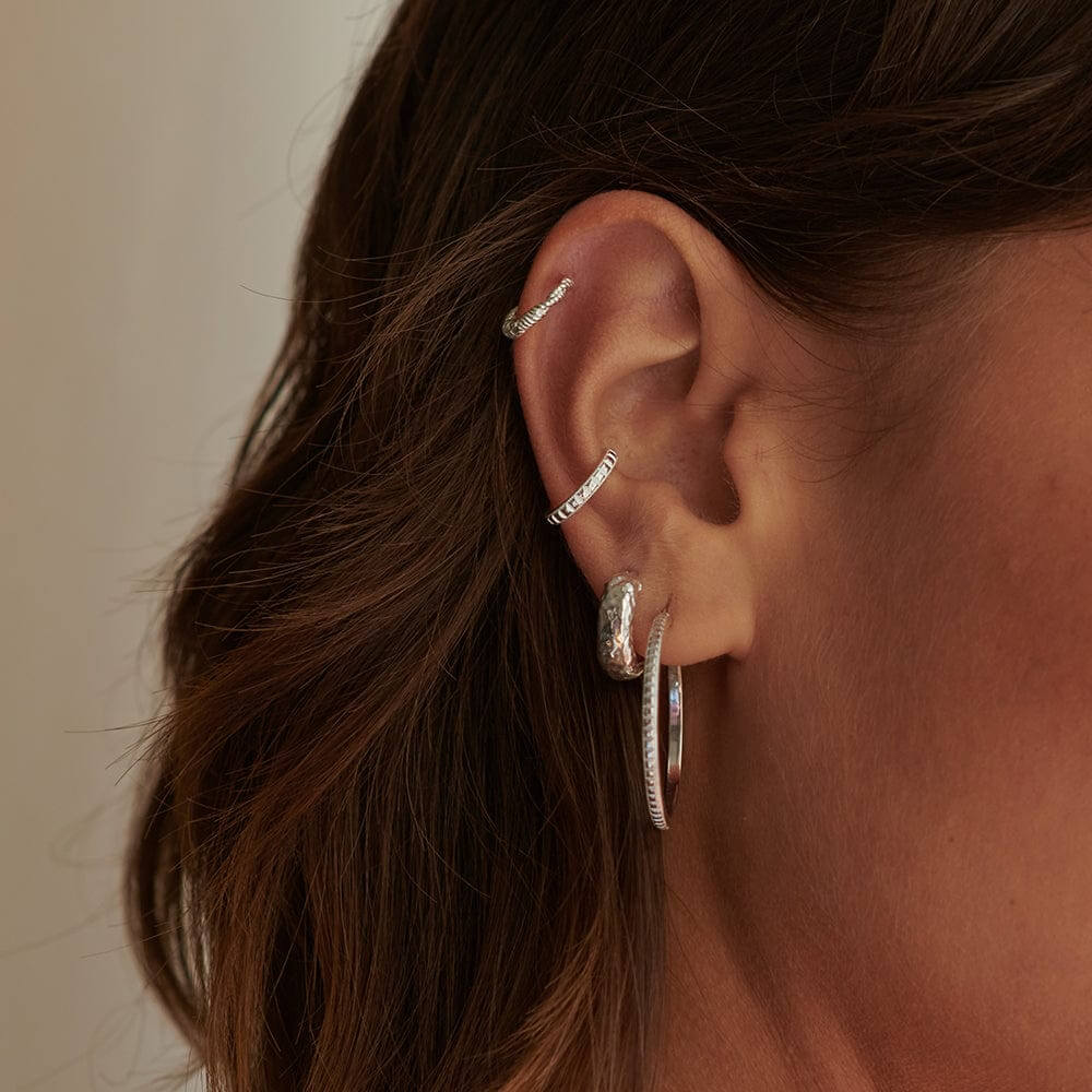 Daisy London Silver Rope Twist Huggie Hoop Earrings - MococoDaisy LondonE3107_SLVEarrings