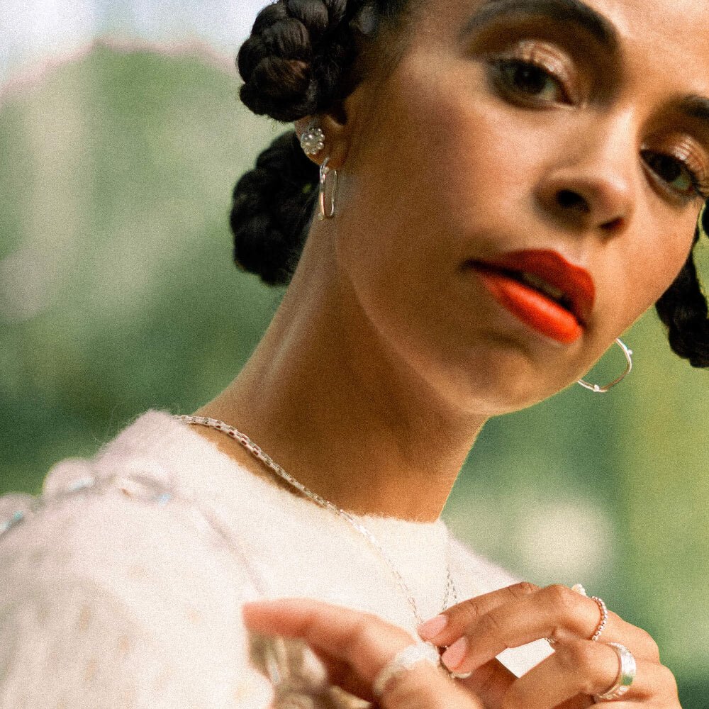 Daisy London Silver Shrimps Pearl Flower Stud Earrings - MococoDaisy LondonSHE006_SLVEarrings