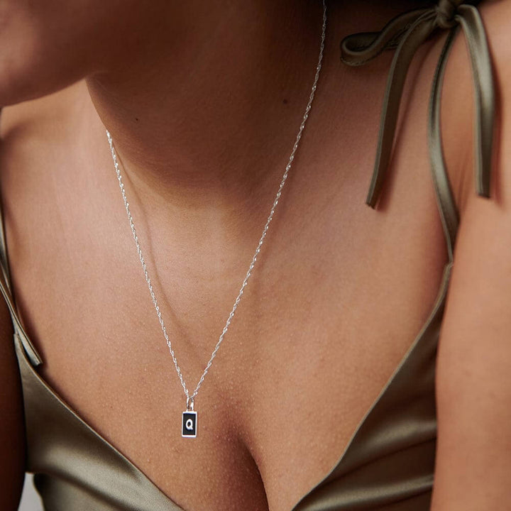 Daisy London Sterling Silver Letter Q Personalised Initial Necklace - MococoDaisy LondonBETQ_SLVNecklaces