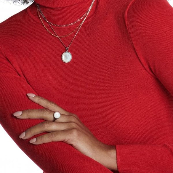 Hot Diamonds Silver Mother of Pearl Circle Ring - MococoHot DiamondsDR258/K5055069050676Rings