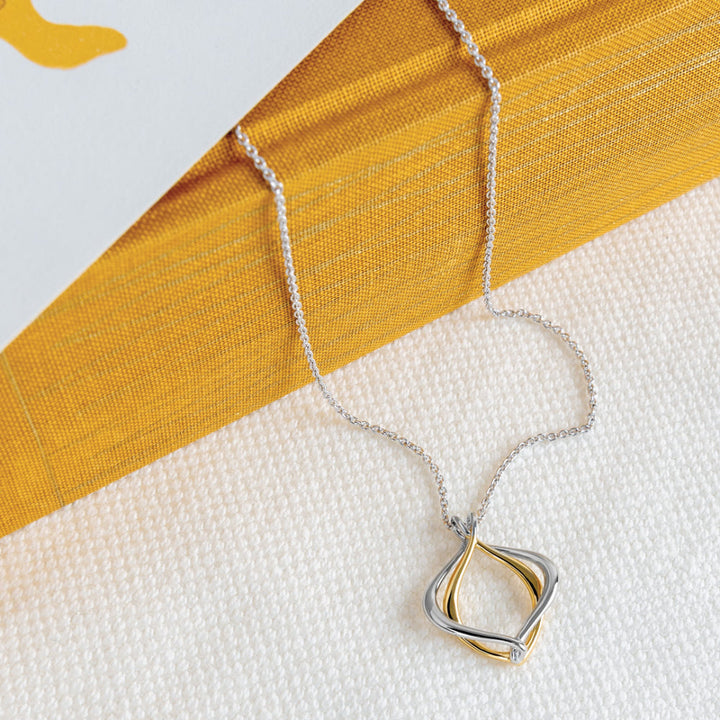 Kit Heath Alicia Golden Petite Necklace image 4