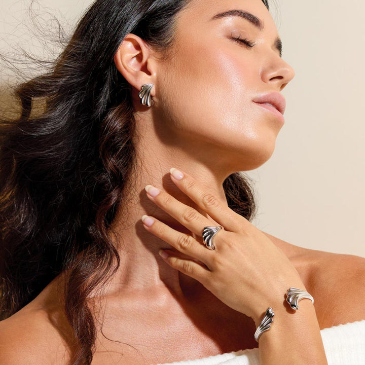 Kit Heath Oceane Shell Echo Grande Stud Earrings image 1