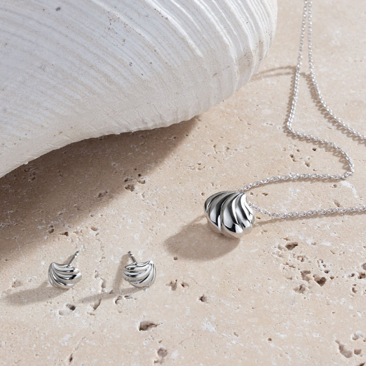 Kit Heath Oceane Shell Echo Petite Rounded Stud Earrings image 2