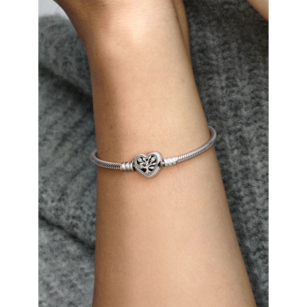 Pandora Sterling Silver Family Tree Heart Clasp Snake Chain Bracelet Image 2