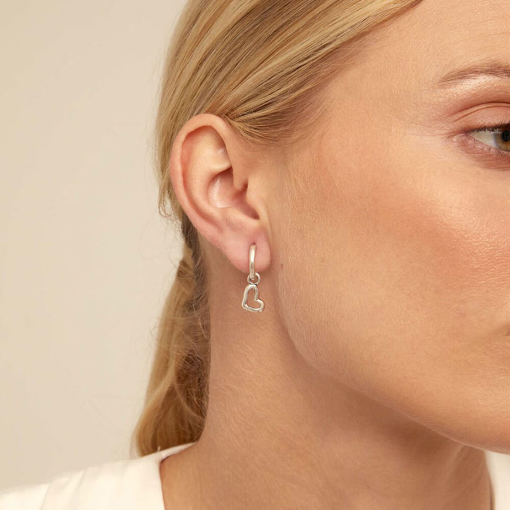 UNOde50 Sterling Silver - Plated Heart Piercing Charm - MococoUNOde50CHP0034MTL0000UCharms