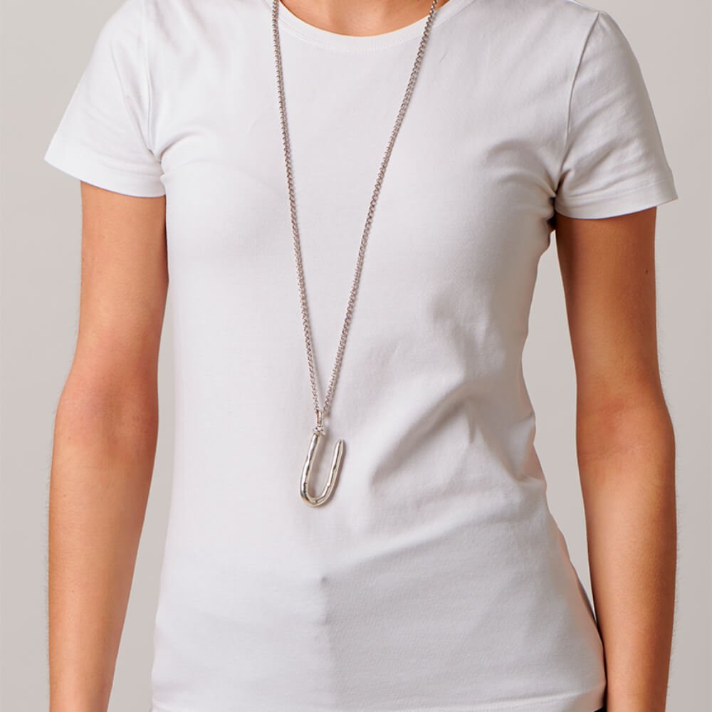 UNOde50 Sterling Silver - Plated Letter U Pendant - MococoUNOde50CHA0021MTL0000UCharms