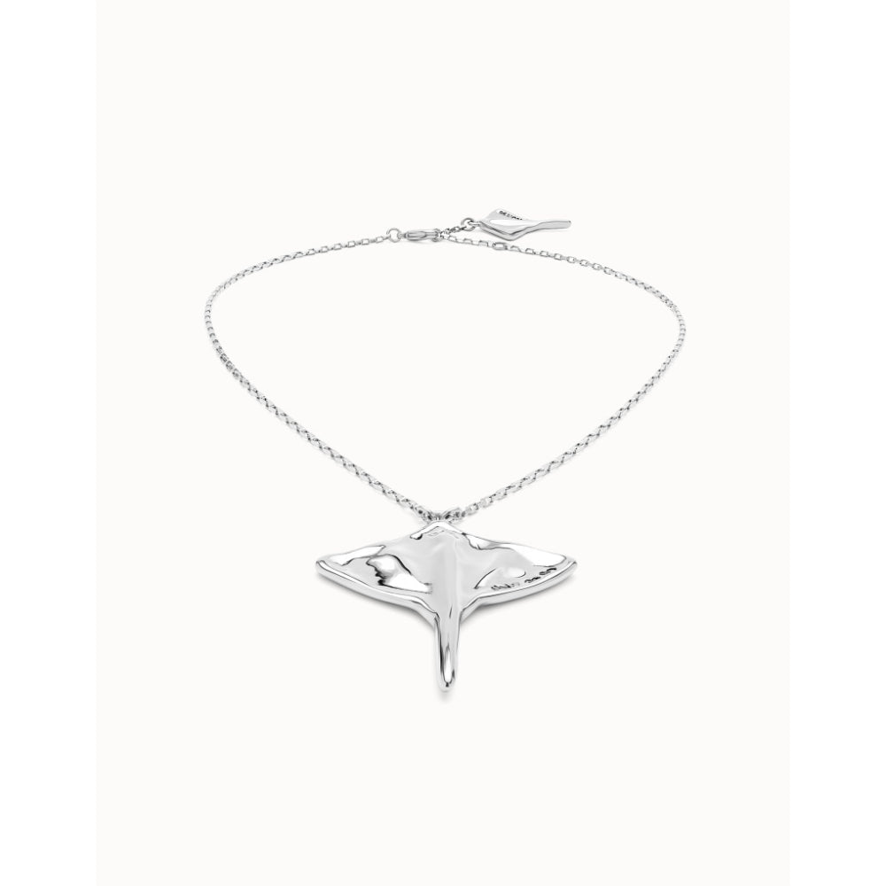Unode50 Sterling Silver Short Chain Pendant Manta Ray Necklace image 2