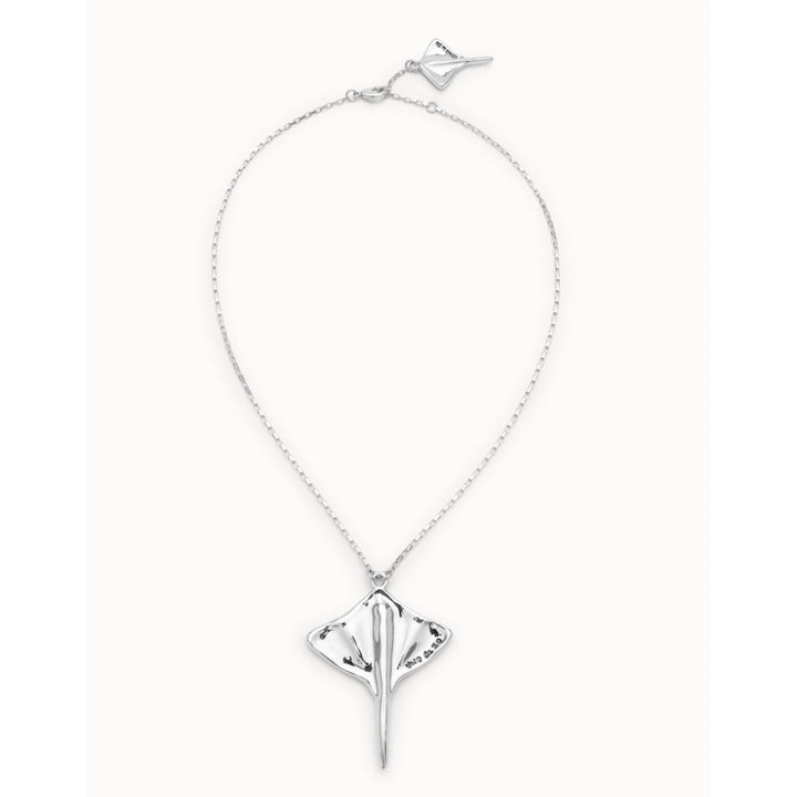 Unode50 Sterling Silver Short Chain Pendant Manta Ray Necklace image