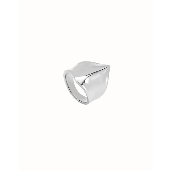 Unode50 Sterling Silver The Shape of a Manta Ray Ring image 2