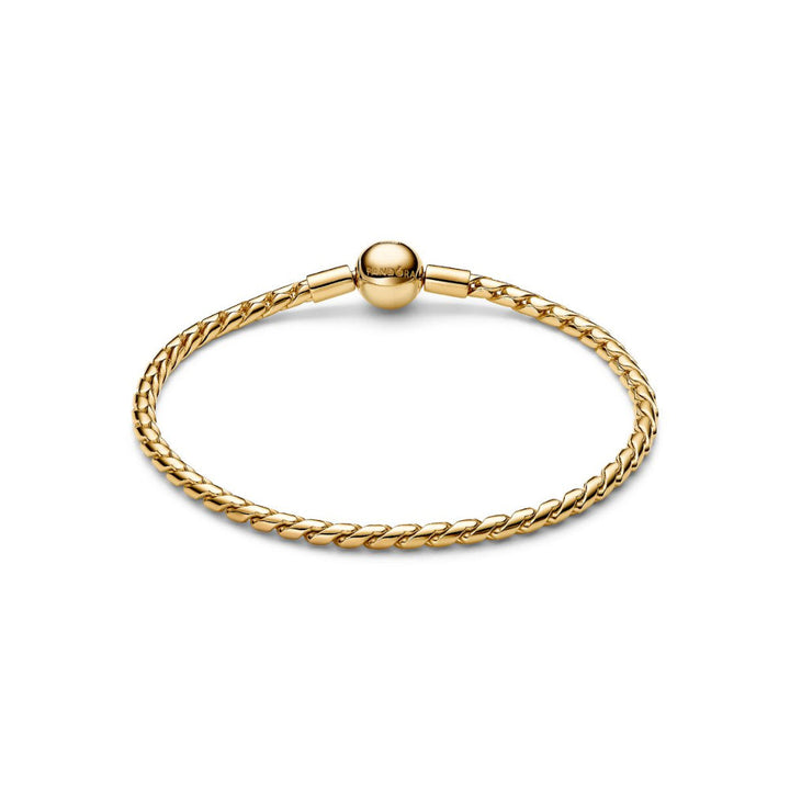 14K Gold-Plated Unique Metal Blend Round Clasp Wing Chain Bracelet image 4