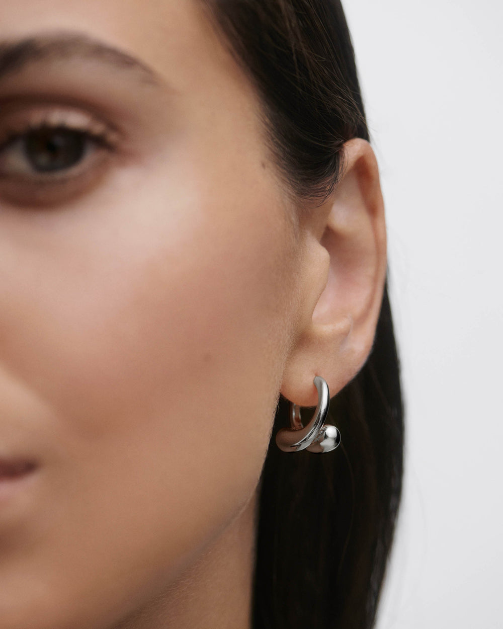 Chic Silver Loop Hoop Earrings - 12mm Diameter, Modern Minimalist Design, Lightweight