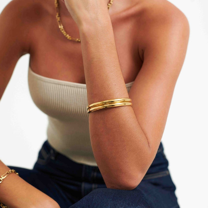 D.Louise Classic Chunky Gold Bangle - Mococo