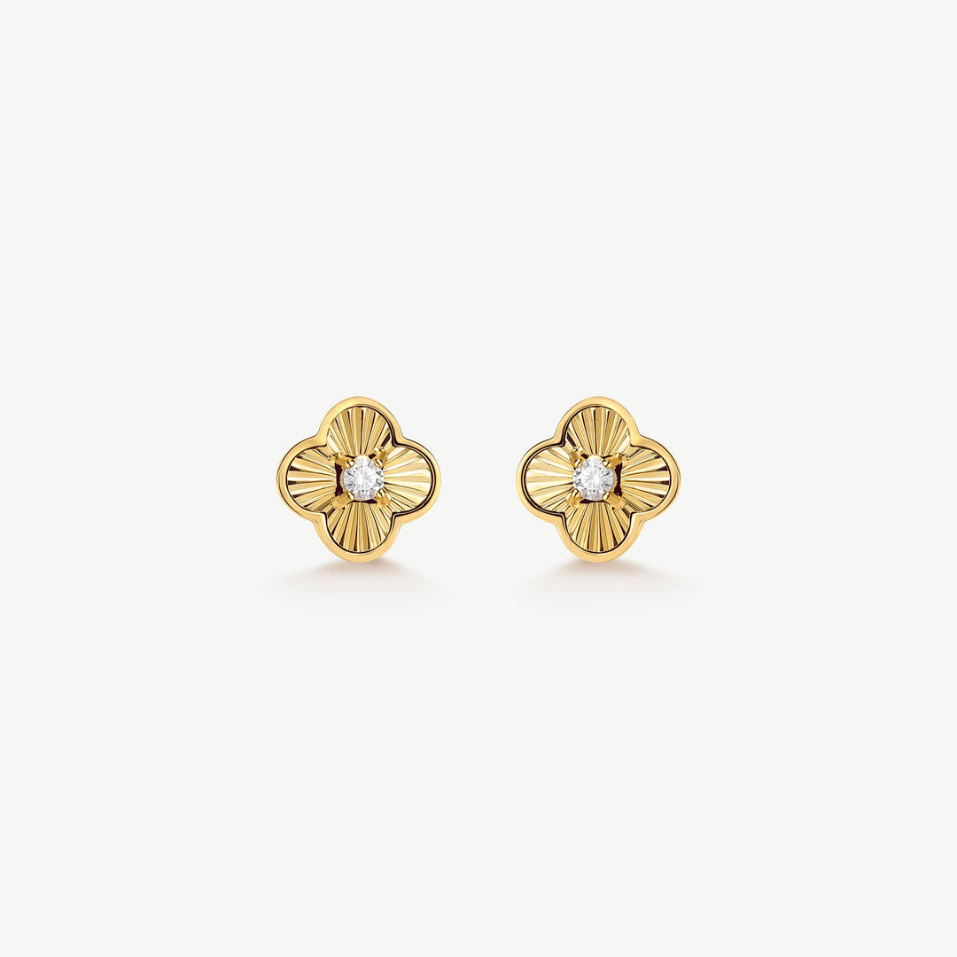 SK Trinket Pleated Clover Stud Earrings