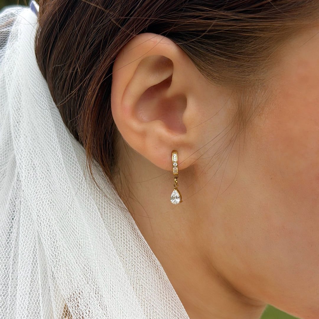 Mococo Gold Sparkle Drop Earrings