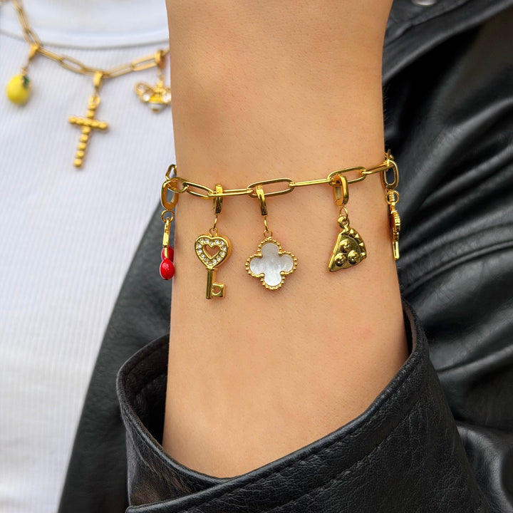 Mococo Gold Paperclip Charm Bracelet