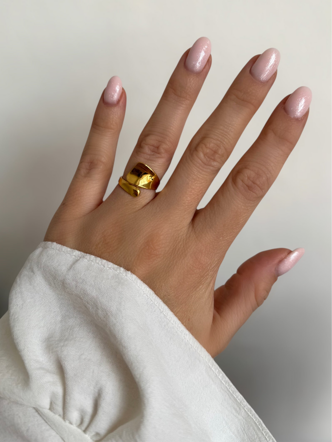 Mococo Essentials Gold Adjustable Wrap Ring