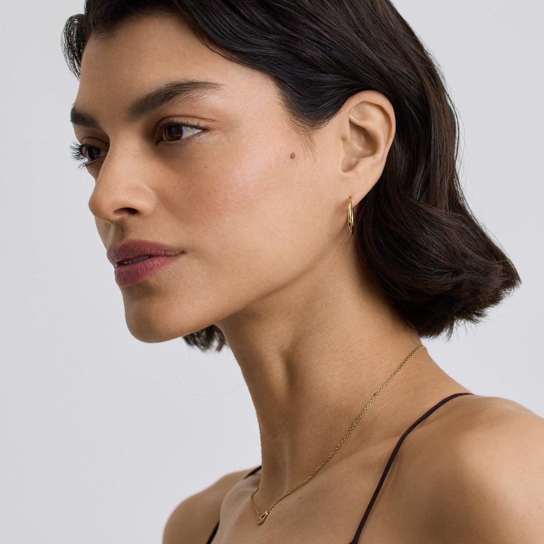 D.Louise Essential Earrings Small Gold - Mococo