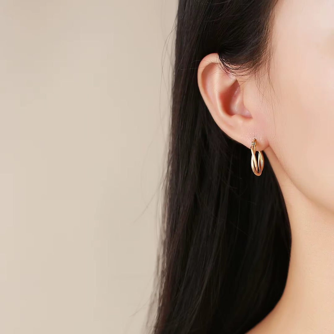 Mococo  Gold Intertwine Hoop Earrings