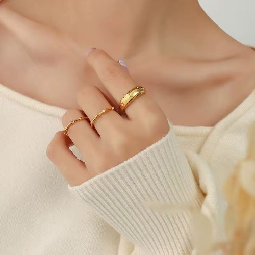 Mococo Gold Multi Star Ring