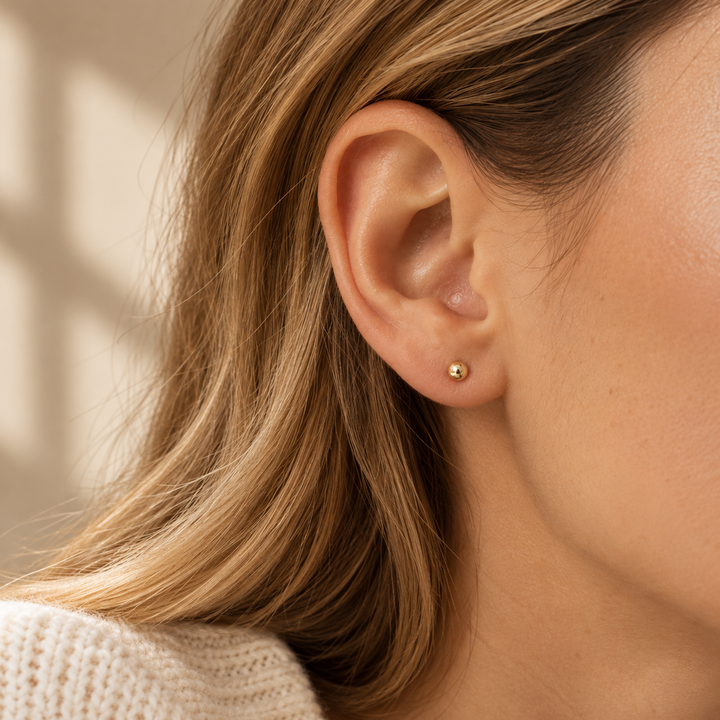 Mococo Fine 9ct Solid Gold Polished Ball Stud Earrings
