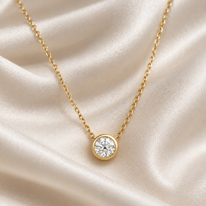 Mococo Fine 9ct Solid Gold Necklace