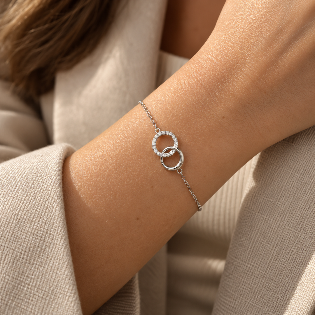 Ola Silver Sparkling Interlinking Circles Bracelet