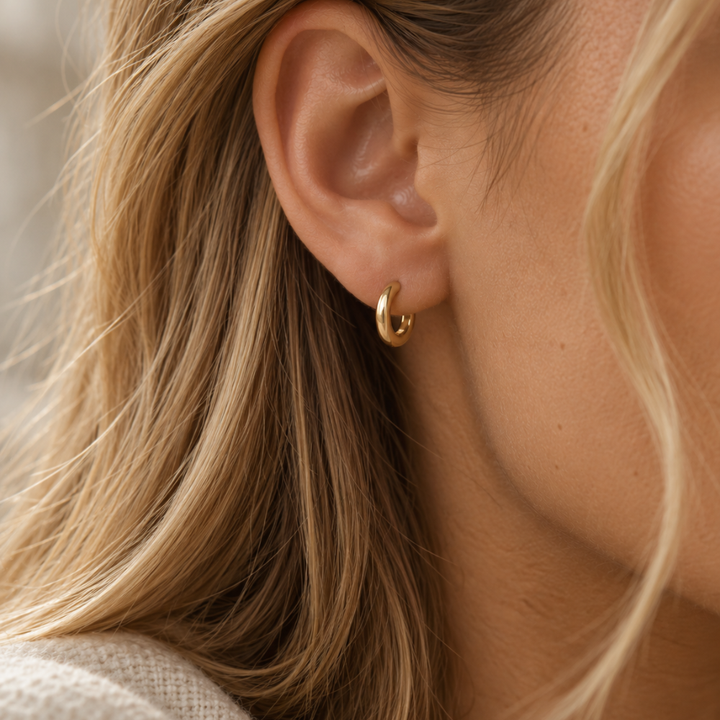 Mococo Fine 9ct Solid Gold Hollow Tube Hoop Earrings