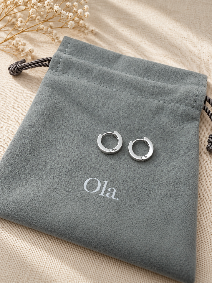 Ola Silver Mini Classic Huggies