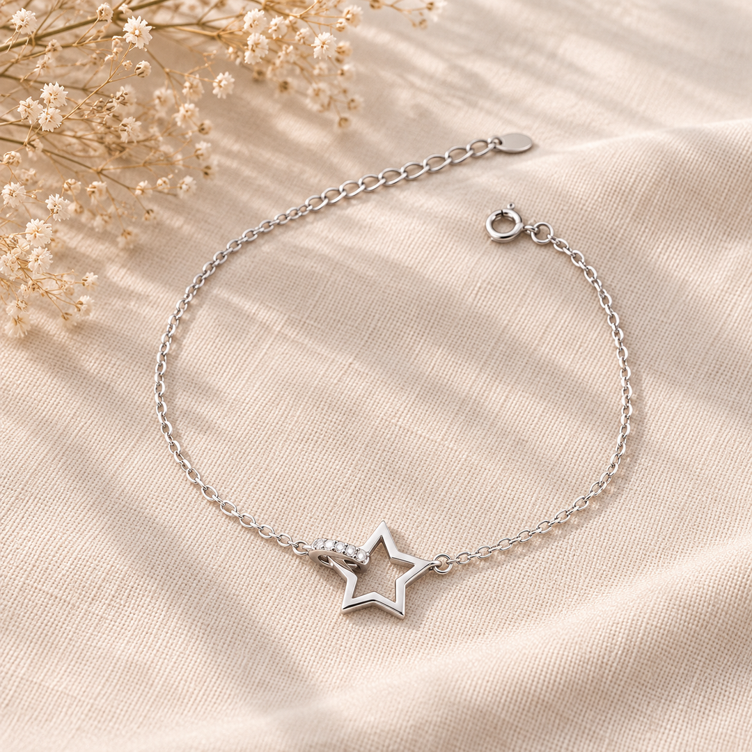 Ola Silver Interlocking Star Bracelet