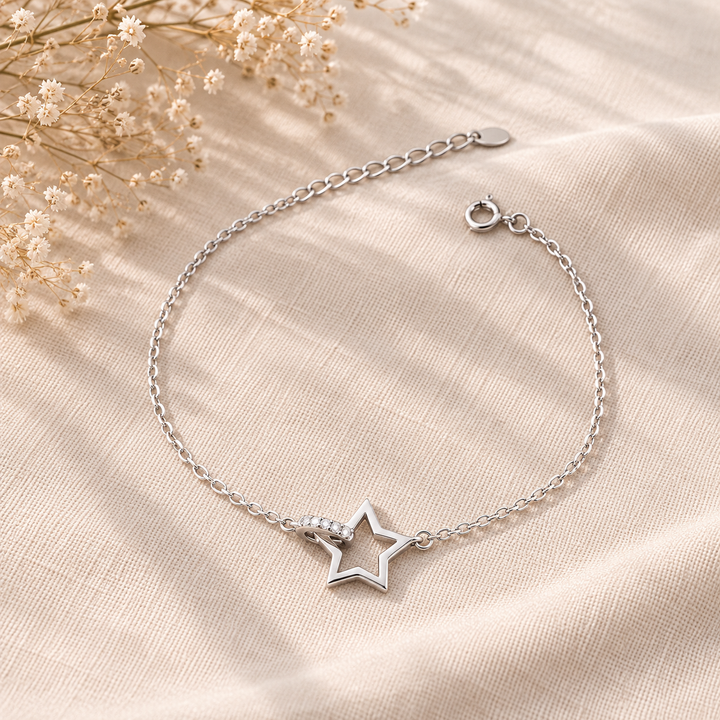 Ola Silver Interlocking Star Bracelet