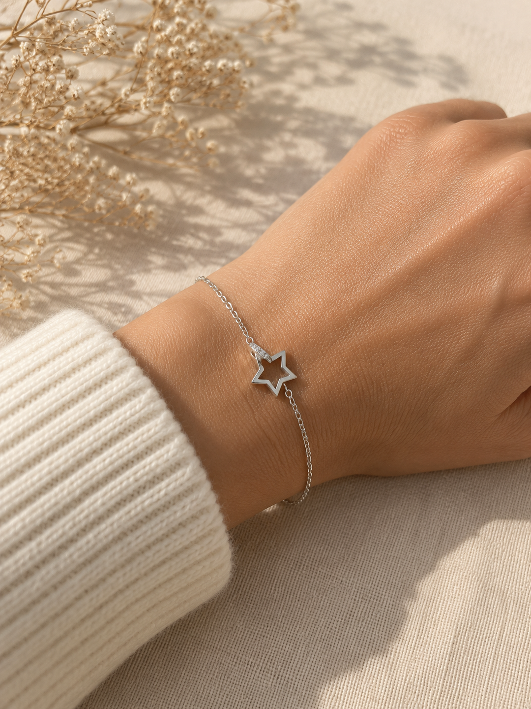Ola Silver Interlocking Star Bracelet