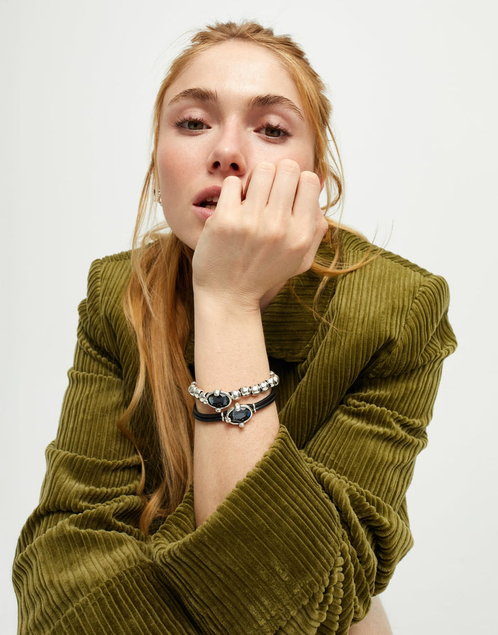 https://www.unode50.com/on/demandware.static/-/Sites-ud50-master-catalog/default/dw3f77a0c8/images/large/SS24/FW25/PUL2595NGRMTL_2_mod.jpg