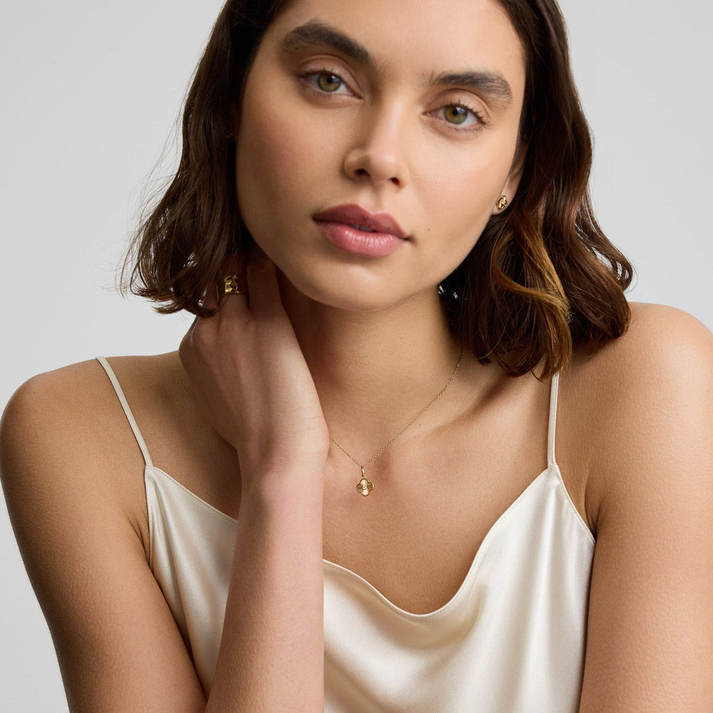 SK Trinket Pleated Clover Necklace