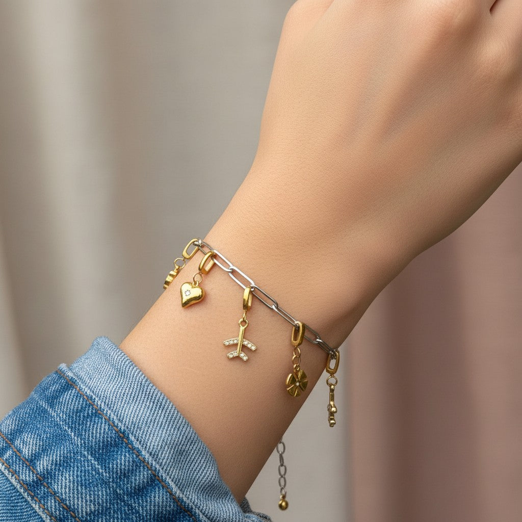Mococo Silver Paperclip Charm Bracelet