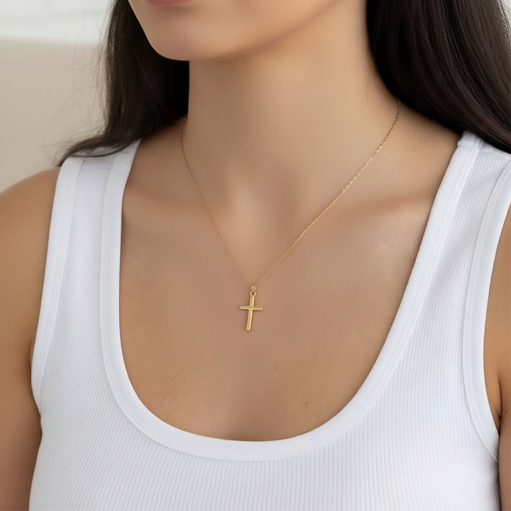 Mococo Fine 9ct Solid Gold Cross Necklace
