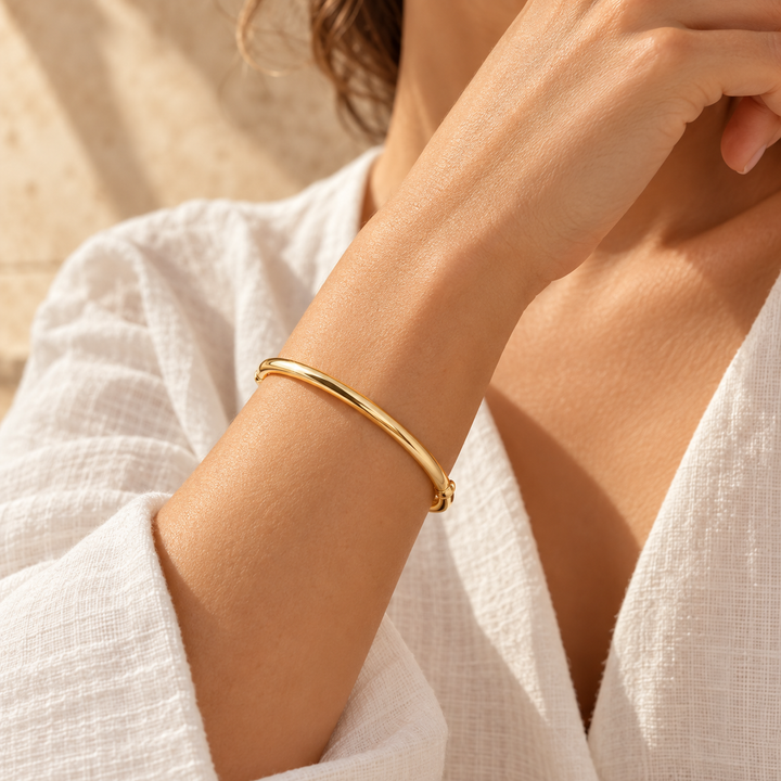 Mococo 9ct Gold Bangle