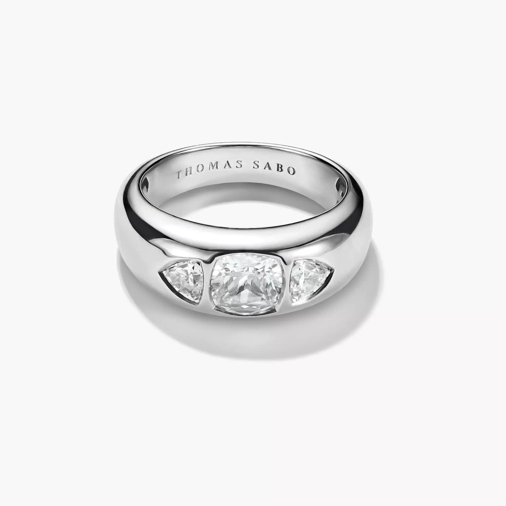 Thomas Sabo Bold Elegance Ring with White Zirconia Stones