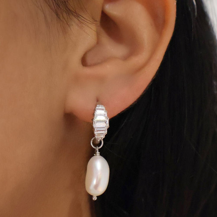 Amelia Scott Silver Isla Art Deco Baroque Pearl Hoop Earrings - MococoAmelia ScottAS22TRE49/WEBEarrings