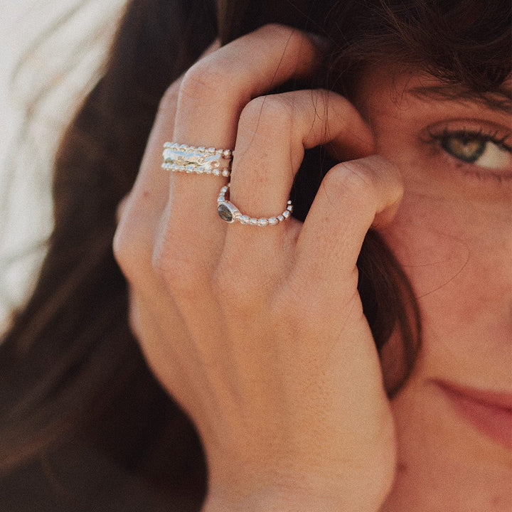 Daisy Amulet Band Ring