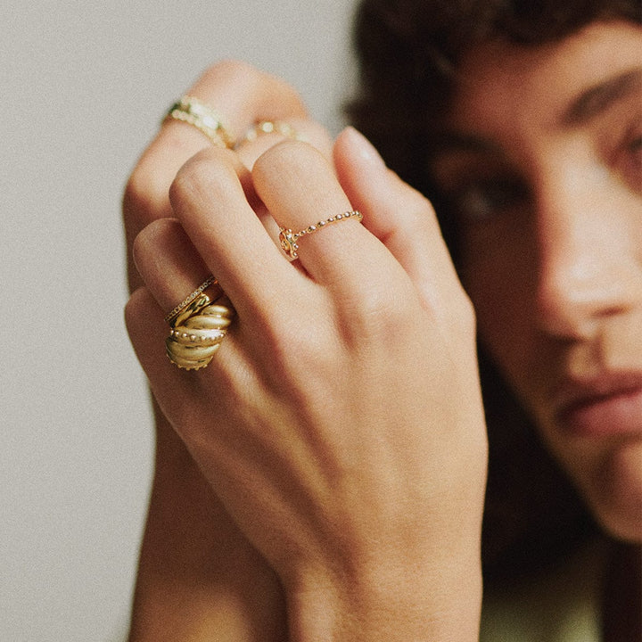 Daisy Amulet Dome Ring