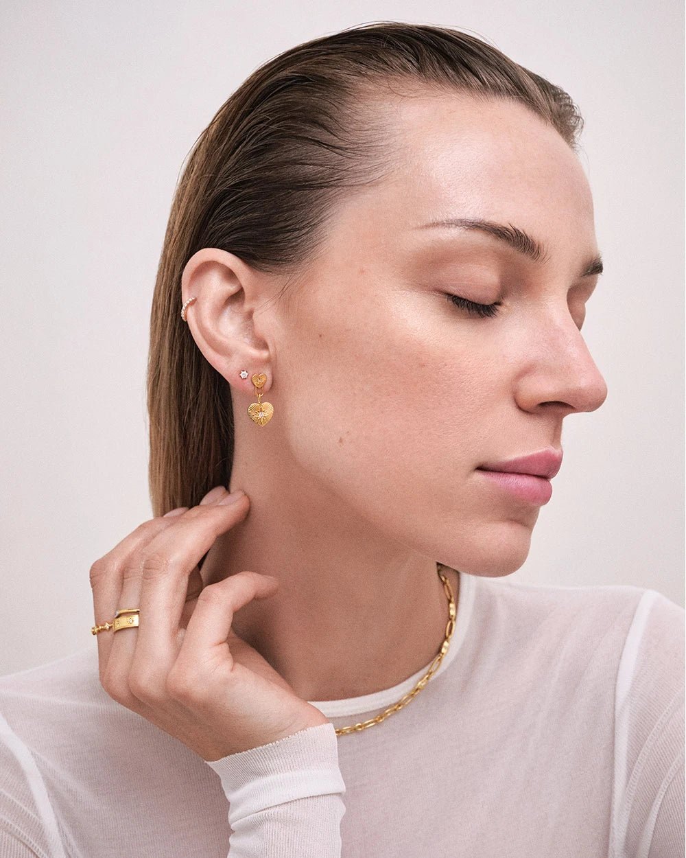 Astley Clarke Double Heart Drop Earrings - Gold Vermeil &amp; White Sapphire - MococoAstley Clarke60030YNOEOSEarrings